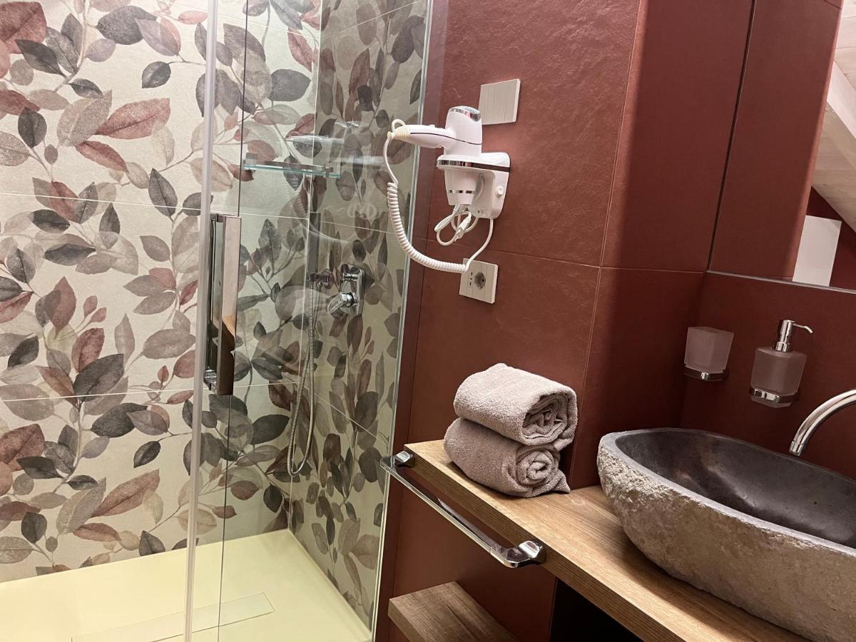Le Rocce Val Di Non - Quality Room & Breakfast Tassullo Exterior foto